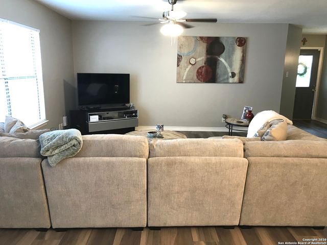 11302 CANDLE PARK, San Antonio, TX 78249