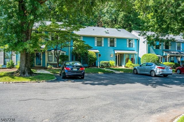 1303 Timber Oaks Rd, Edison Twp., NJ 08820