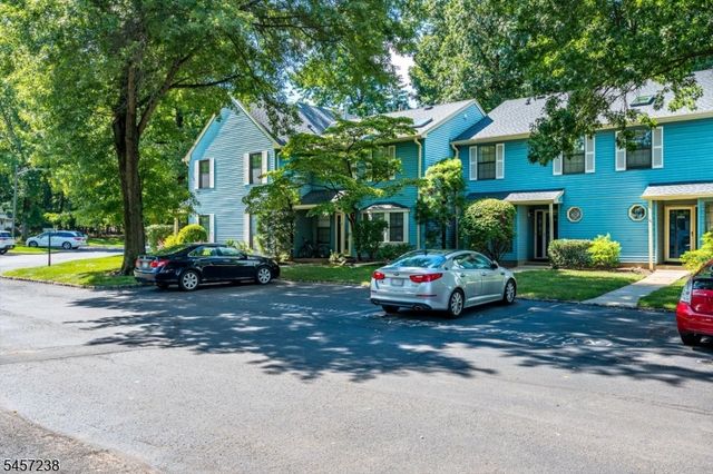 1303 Timber Oaks Rd, Edison Twp., NJ 08820