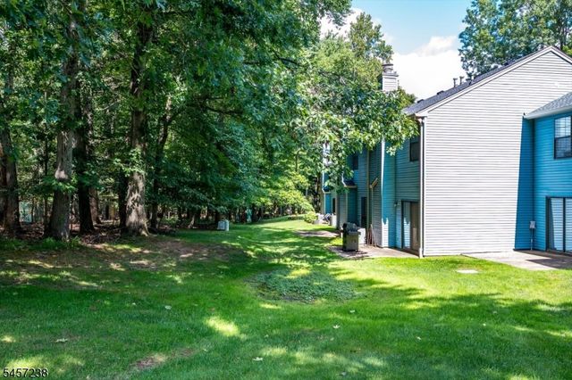 1303 Timber Oaks Rd, Edison Twp., NJ 08820