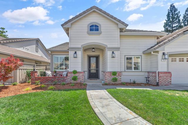7028 Windchime Way, Roseville, CA 95747