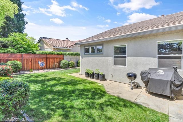 7028 Windchime Way, Roseville, CA 95747