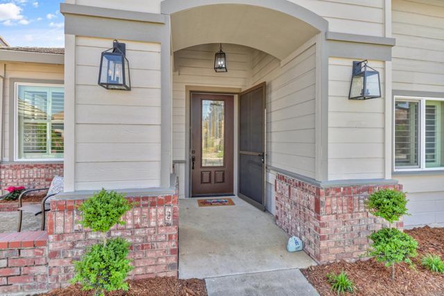 7028 Windchime Way, Roseville, CA 95747