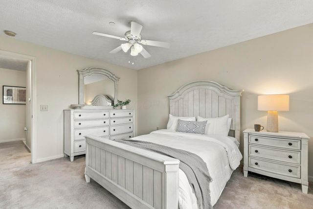 6823 Meadow Creek Drive, 208, Columbus, OH 43235