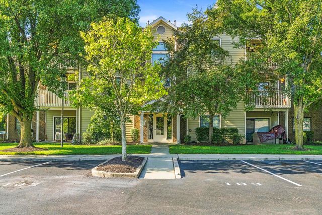 6823 Meadow Creek Drive, 208, Columbus, OH 43235