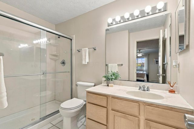 6823 Meadow Creek Drive, 208, Columbus, OH 43235