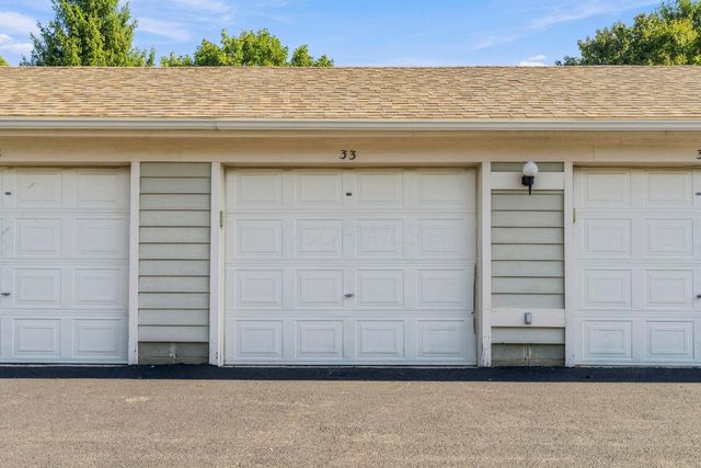 6823 Meadow Creek Drive, 208, Columbus, OH 43235