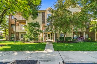6823 Meadow Creek Drive, 208, Columbus, OH 43235