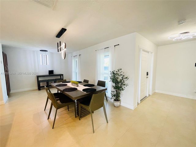18962 SW 94th Ave, Cutler Bay, FL 33157
