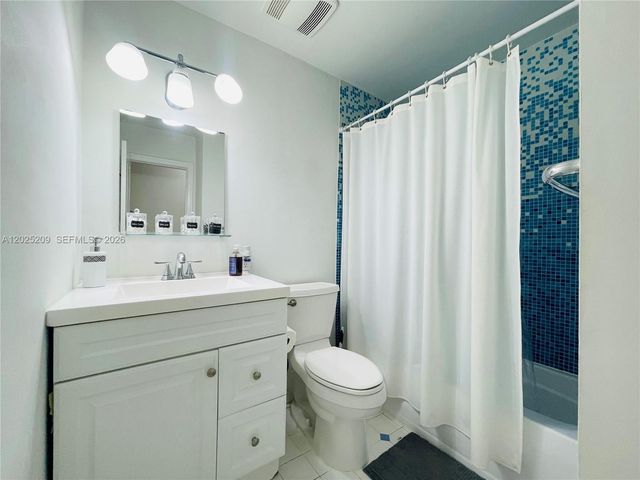 18962 SW 94th Ave, Cutler Bay, FL 33157