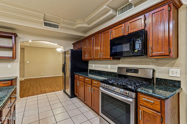 12644 TIERRA GEMA Court Court, El Paso, TX 79938