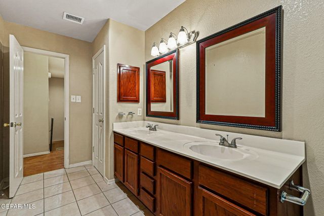 12644 TIERRA GEMA Court Court, El Paso, TX 79938