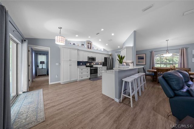 2676 W Gifford Lane, Citrus Springs, FL 34433