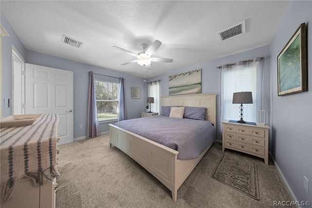 2676 W Gifford Lane, Citrus Springs, FL 34433