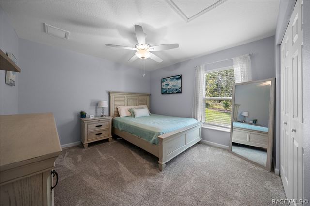 2676 W Gifford Lane, Citrus Springs, FL 34433