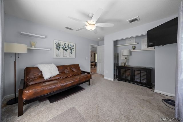 2676 W Gifford Lane, Citrus Springs, FL 34433