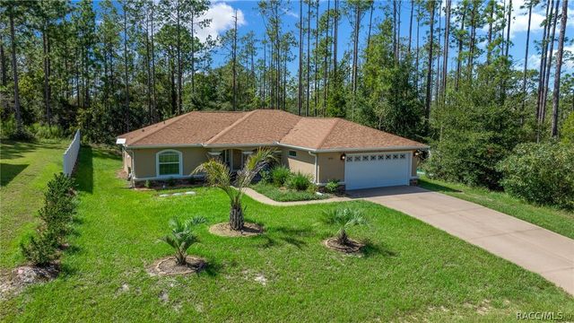 2676 W Gifford Lane, Citrus Springs, FL 34433