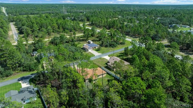 2676 W Gifford Lane, Citrus Springs, FL 34433