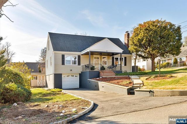 15 Princeton Place, Clifton, NJ 07014