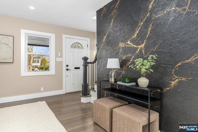 15 Princeton Place, Clifton, NJ 07014