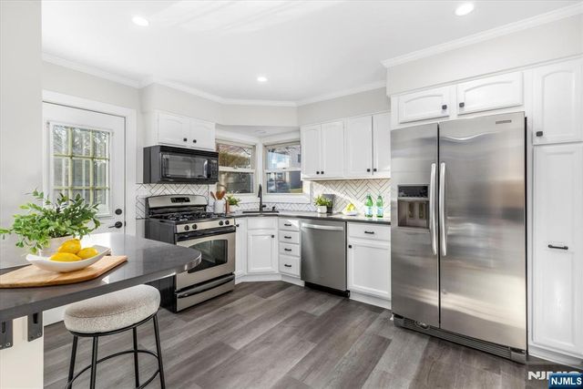 15 Princeton Place, Clifton, NJ 07014