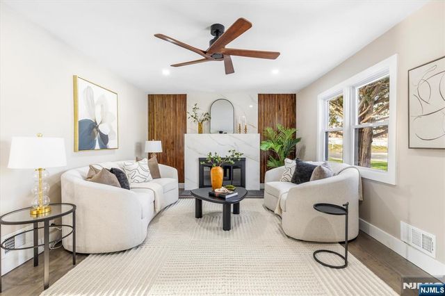 15 Princeton Place, Clifton, NJ 07014