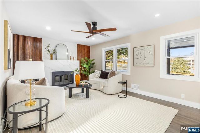 15 Princeton Place, Clifton, NJ 07014