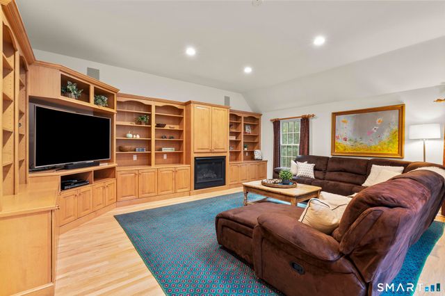 61 Ryders Lane, Wilton, CT 06897