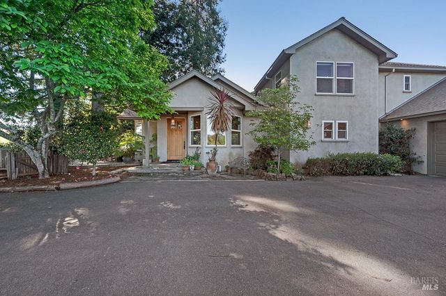 655 W Grant St, Healdsburg, CA 95448