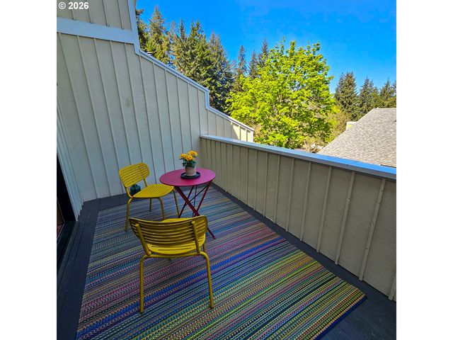 3818 COLONY OAKS Dr, Eugene, OR 97405