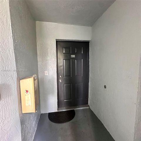 9620 NW 2nd St 7-106, Pembroke Pines, FL 33024