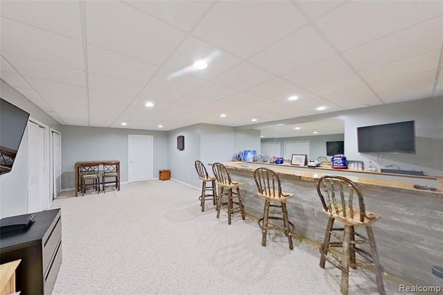 5307 Edgelake Drive, Pinckney, MI 48169