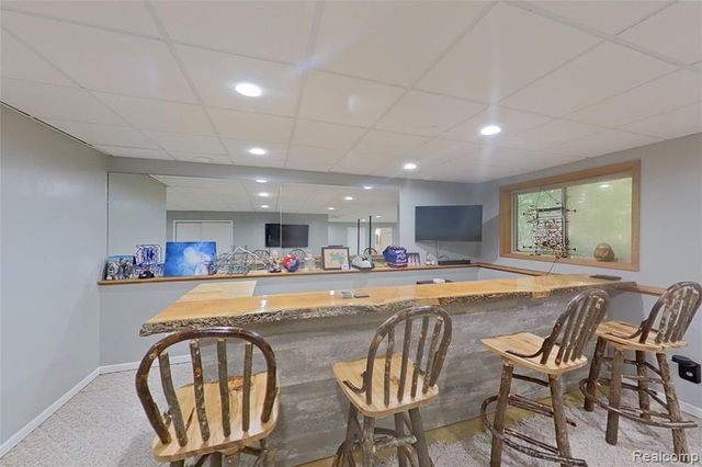 5307 Edgelake Drive, Pinckney, MI 48169