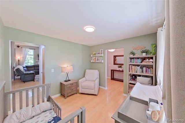 5307 Edgelake Drive, Pinckney, MI 48169