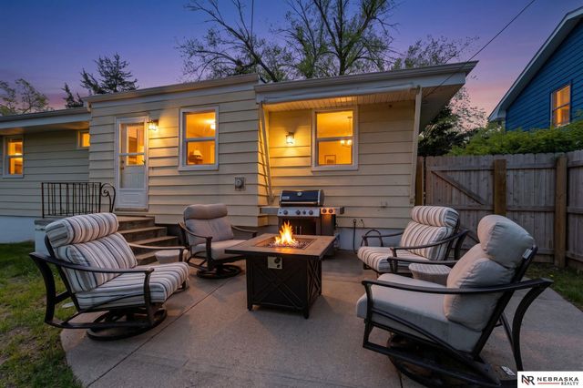 11118 Jackson Street, Omaha, NE 68154