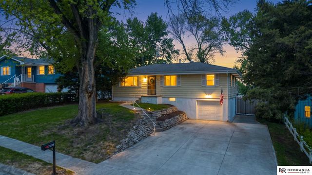11118 Jackson Street, Omaha, NE 68154
