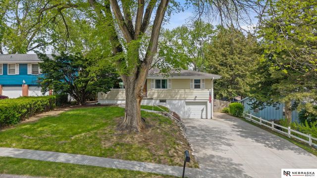 11118 Jackson Street, Omaha, NE 68154