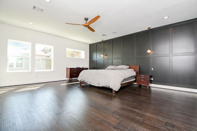 1903 Jack Oak Avenue, Houston, TX 77055