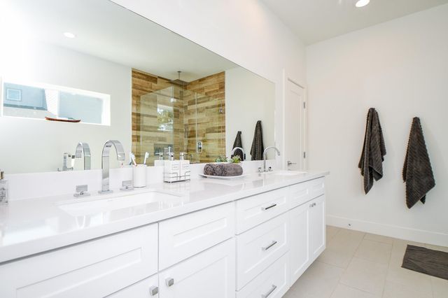 1903 Jack Oak Avenue, Houston, TX 77055