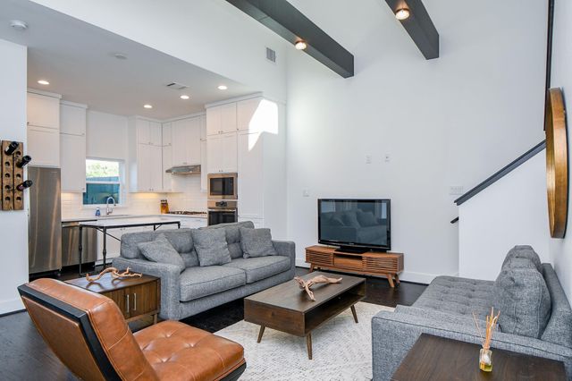 1903 Jack Oak Avenue, Houston, TX 77055