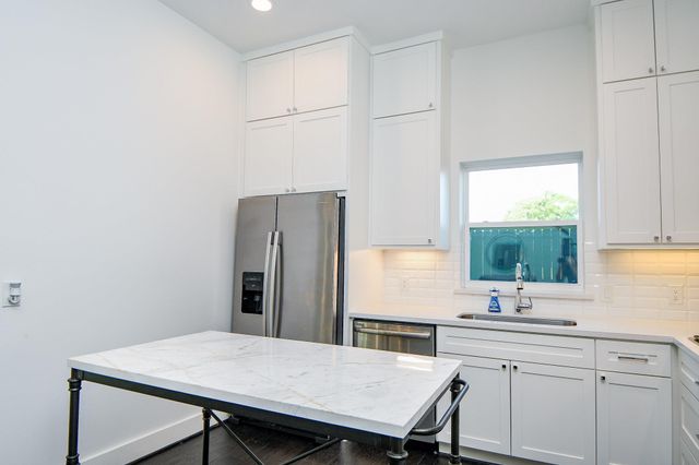 1903 Jack Oak Avenue, Houston, TX 77055
