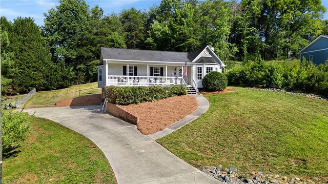 160 Crossfield Court, Lexington, NC 27295