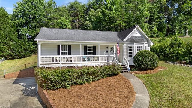 160 Crossfield Court, Lexington, NC 27295