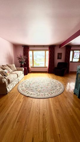 1445 Everett Avenue, Des Plaines, IL 60018