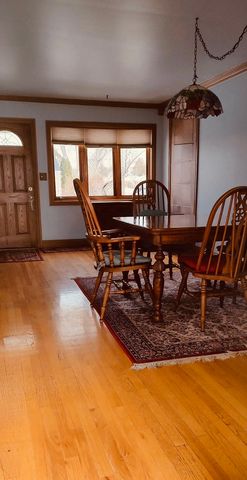 1445 Everett Avenue, Des Plaines, IL 60018