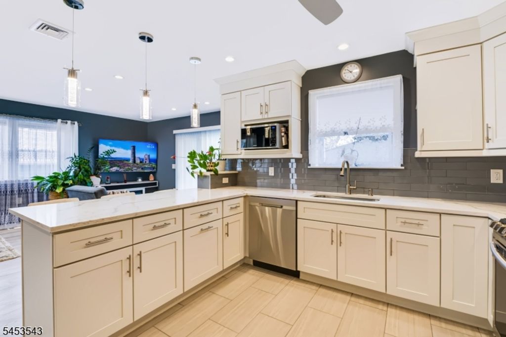 85 Morningside Ave, Old Bridge Twp., NJ 08879 — photo 4