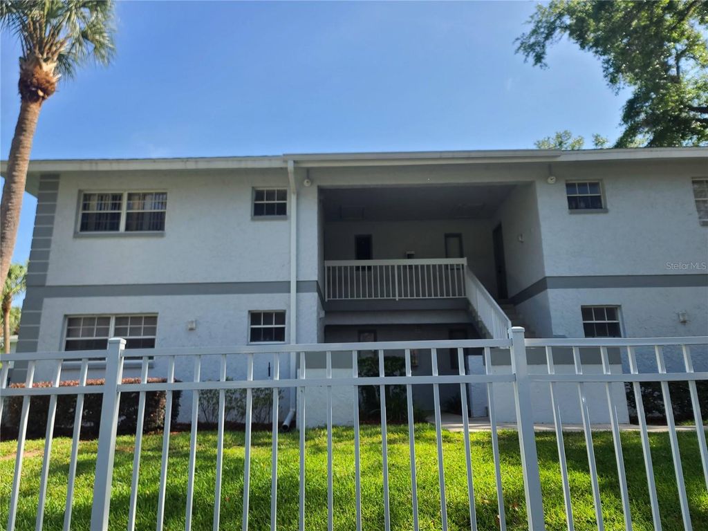 580 FAIRWAYS LANE G203, Ocala, FL 34472
