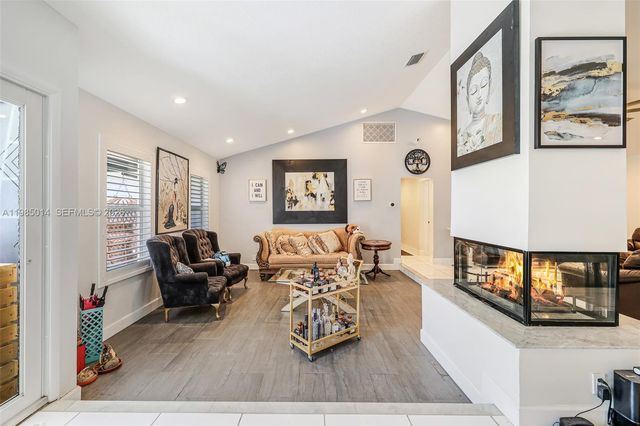 5431 SW 109th Ave, Davie, FL 33328