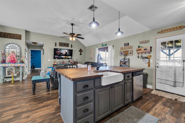 107 Bo Court, Durant, OK 74701