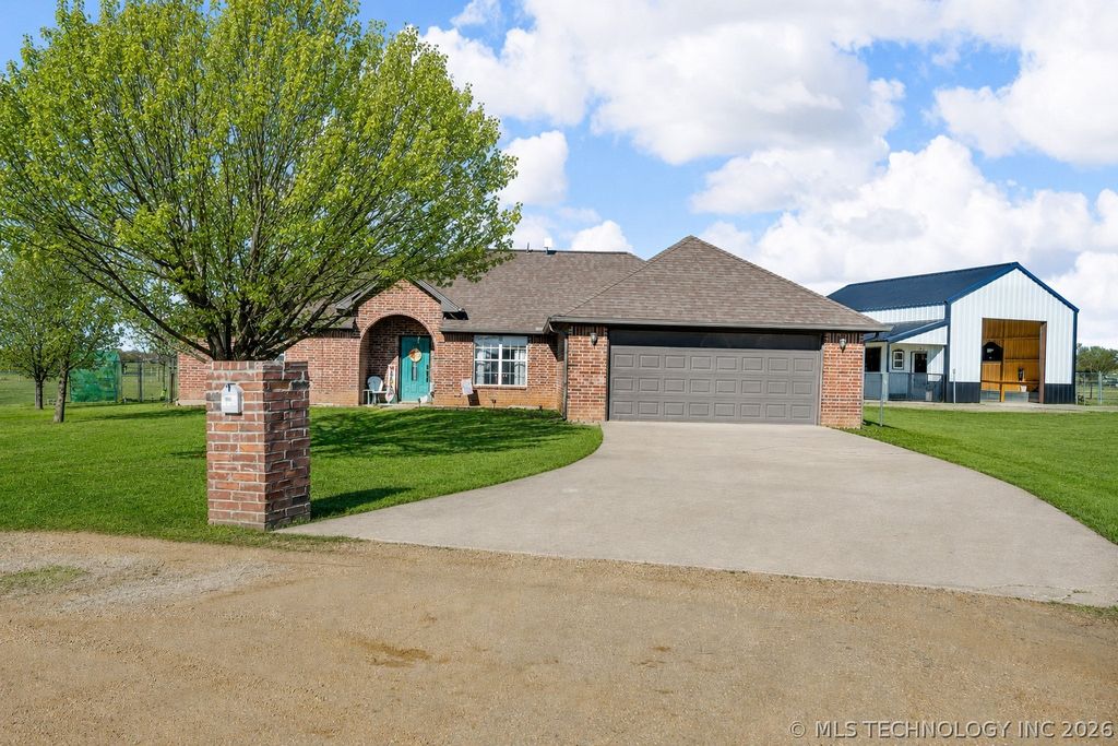 107 Bo Court, Durant, OK 74701